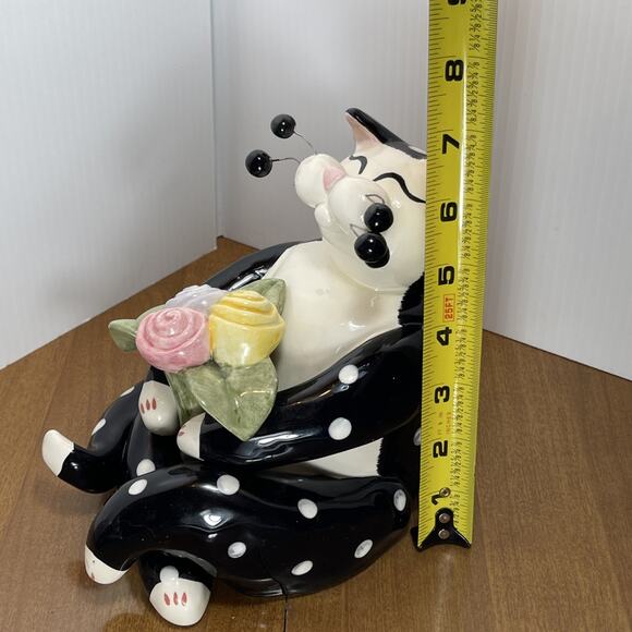 Vintage Amy Lacombe Cat Figurine Black White Polka Dot Flower 2001 Whimsiclay - Picture 9 of 10